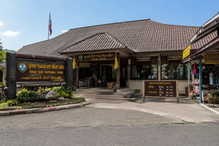 Eingangs- und Besucherbereich des Khao Sok National Park