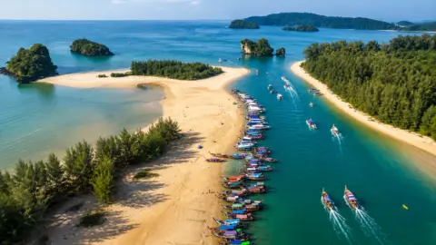 Private taxi route to Nopparat Thara Pier near Ao Nang